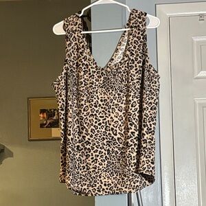 NWOT-Leopard Print Sleeveless Top